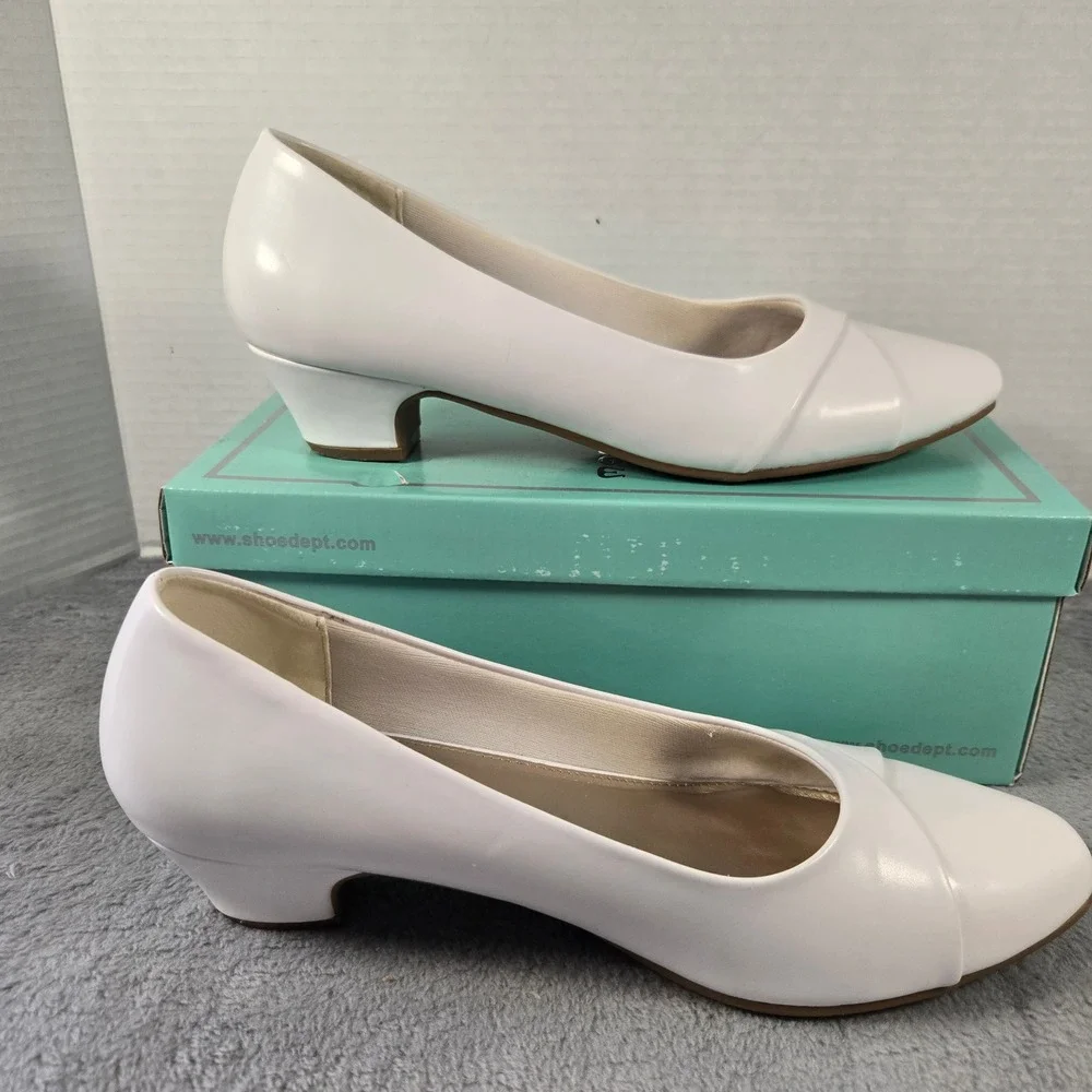Marbella Cosmos Womens White Low Heel Pumps Pleated Toe Shoes Size 9.5 M